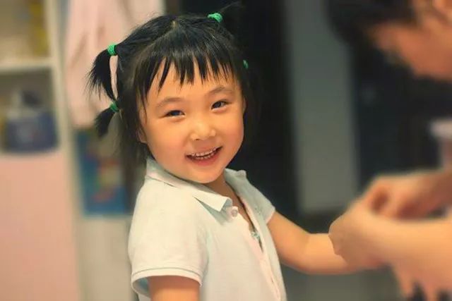 ps教程3步解决照片偏黄,图片有色差如何在ps改