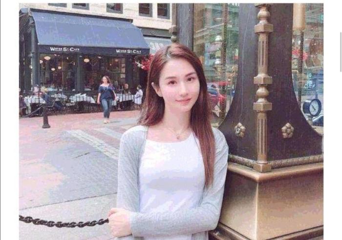 因失恋怒接“三级片”，成名后悔不当初，今日身价过亿却孑然一身