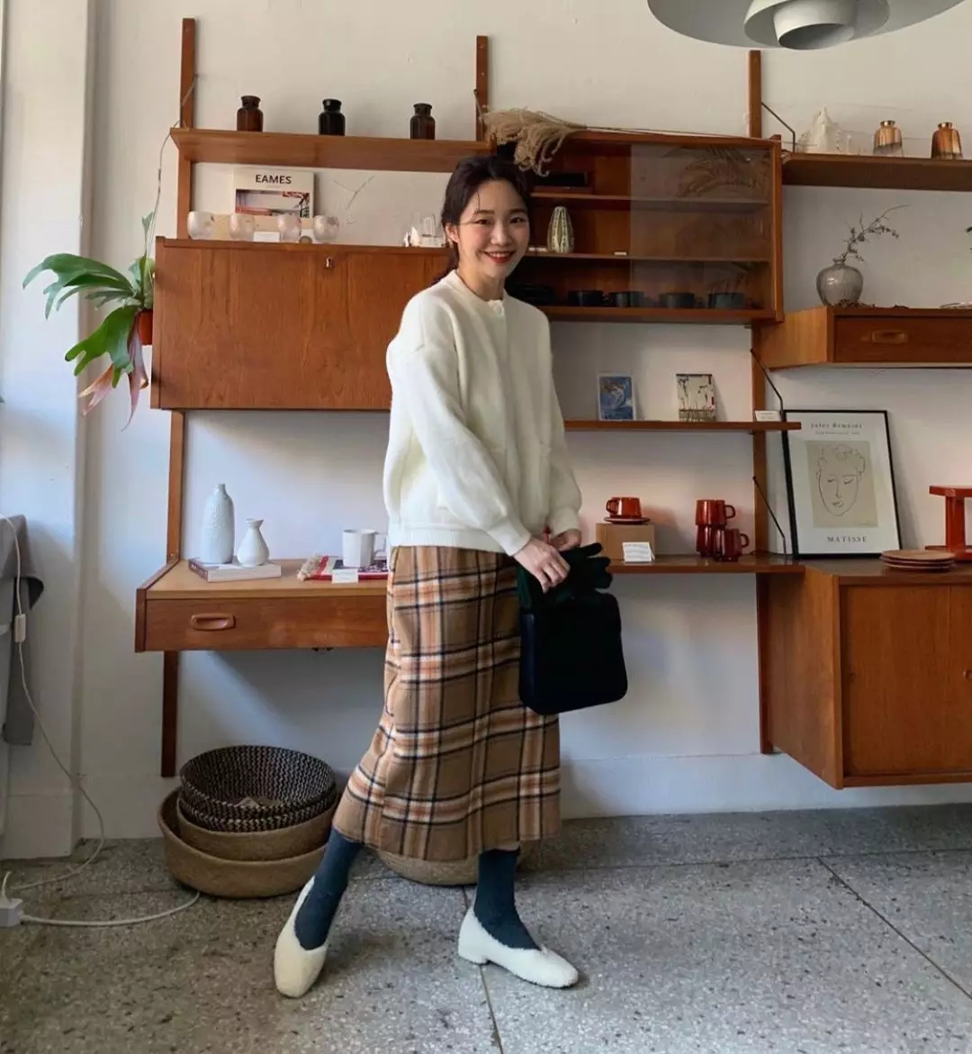 百搭高帮小白鞋法式复古风,奶奶鞋气质百搭小众单鞋