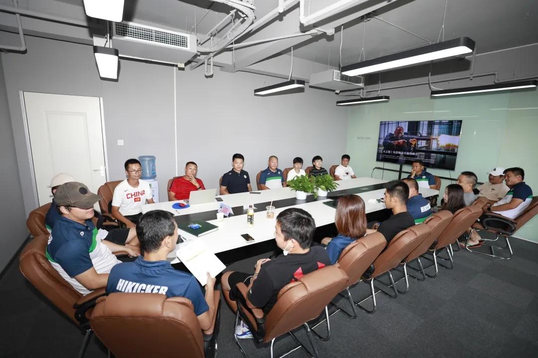 爱踢客教练团队,爱踢客2016