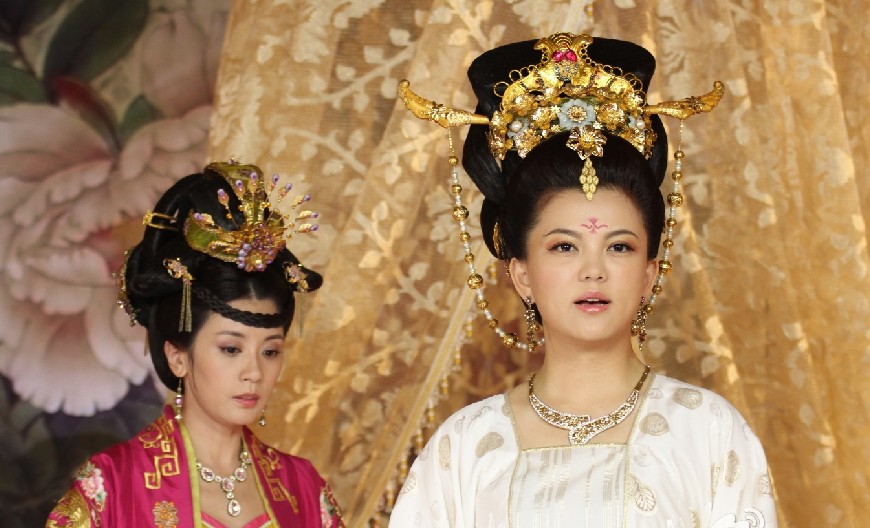 贾南风武则天吕雉谁厉害,贾南风皇后简介