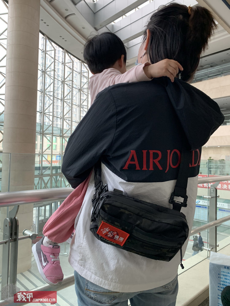 胸中有丘壑，腹内有乾坤——简评LiiGearMr.Control胸包