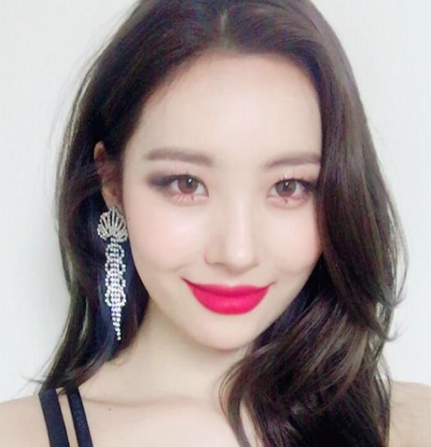 怎么用廉价的化妆品化妆不脱妆,怎么用低价护肤