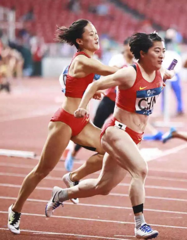 2018十大感人瞬间感谢你,谢谢2018完整视频