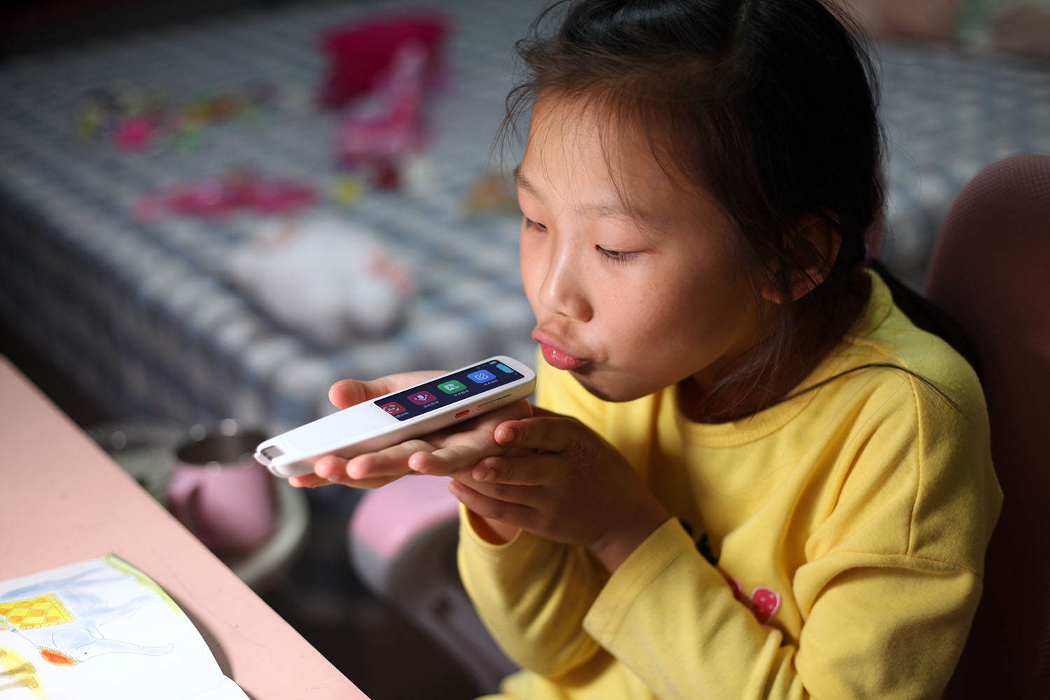 词典笔让孩子学习不再焦虑,词典笔对孩子学习真的有帮助吗