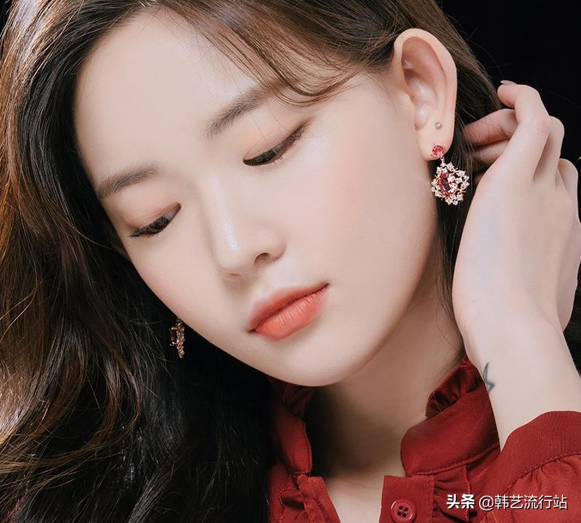 韩国耳环饰品高档气质,韩国低耳洞适合的耳环
