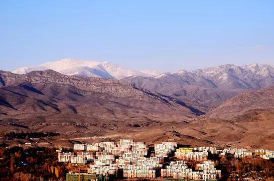 泪目支教老师千字长文,支教老师离开感人视频哭成泪人