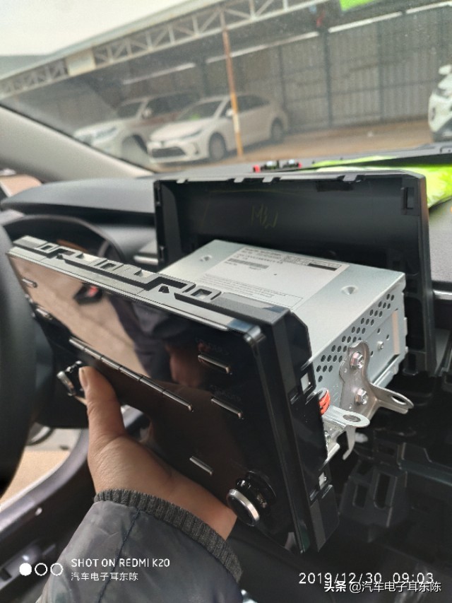 21款卡罗拉车如何安装高德导航,卡罗拉导航一体机自己怎样安装