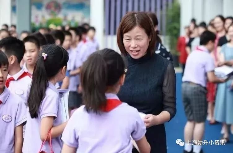 上海最美高中校服,上海小学校服好看前十名