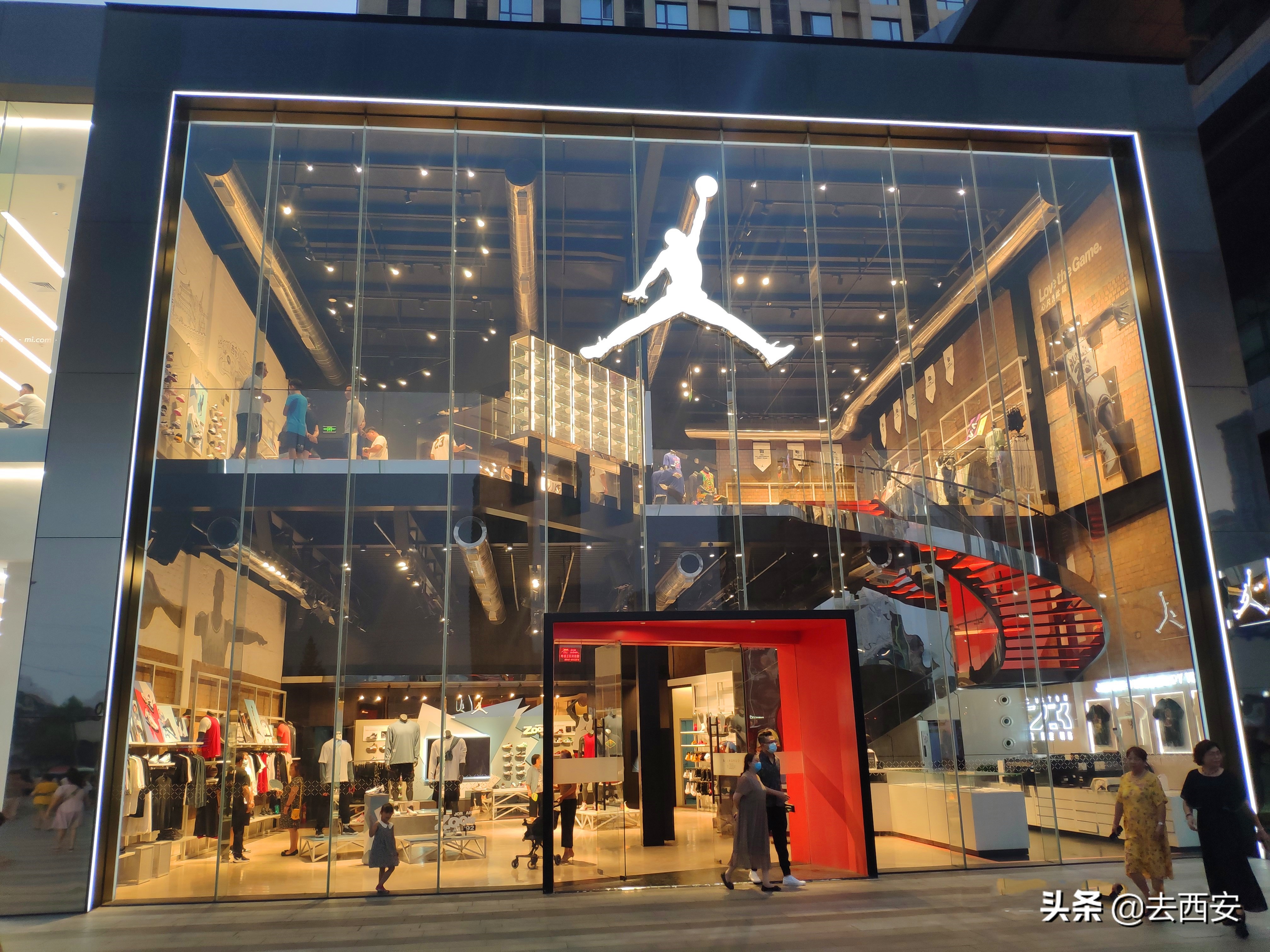 西安潮流女装卖场,西安潮流商场