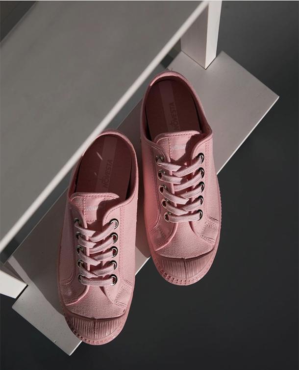 今年流行的帆布鞋品牌,今年流行的帆布鞋颜色学生