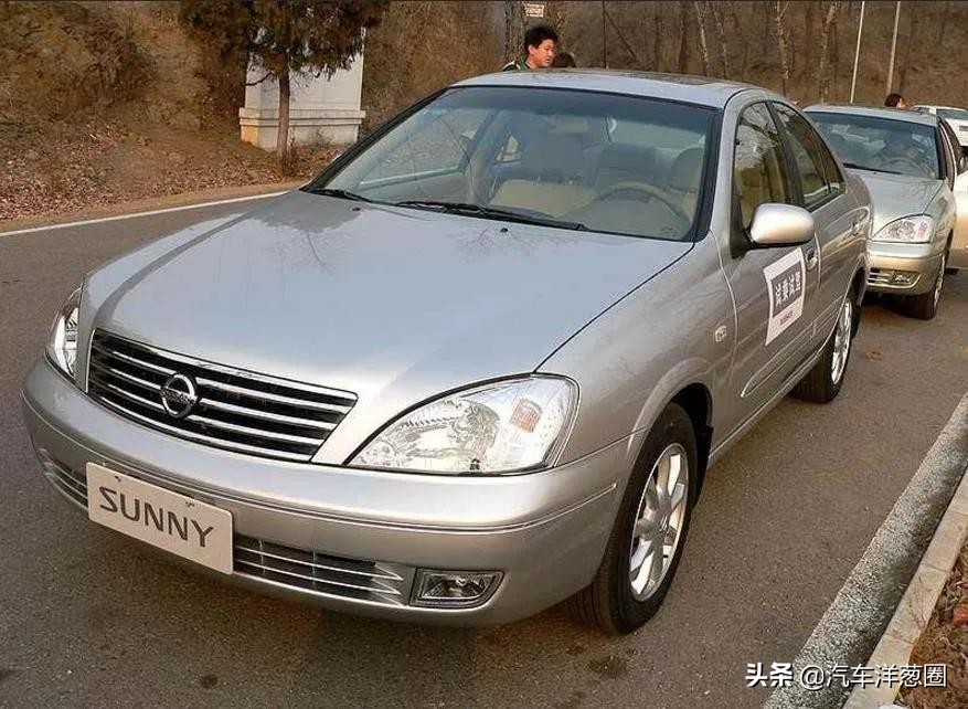 价格不到10万媲美b级车油耗不足5l,最良心的家轿全系标配4缸油耗5l