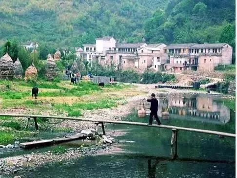 皖南绩溪仁里古村游记,打卡千年水街绩溪坎头古村落