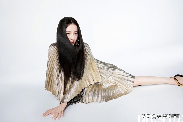 迪丽热巴黑长直发,迪丽热巴齐刘海黑长直