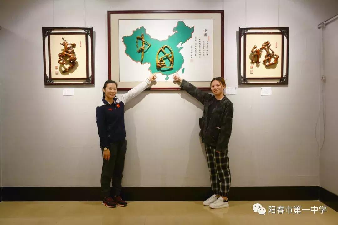 世界蹼泳冠军,世界游泳冠军去海里