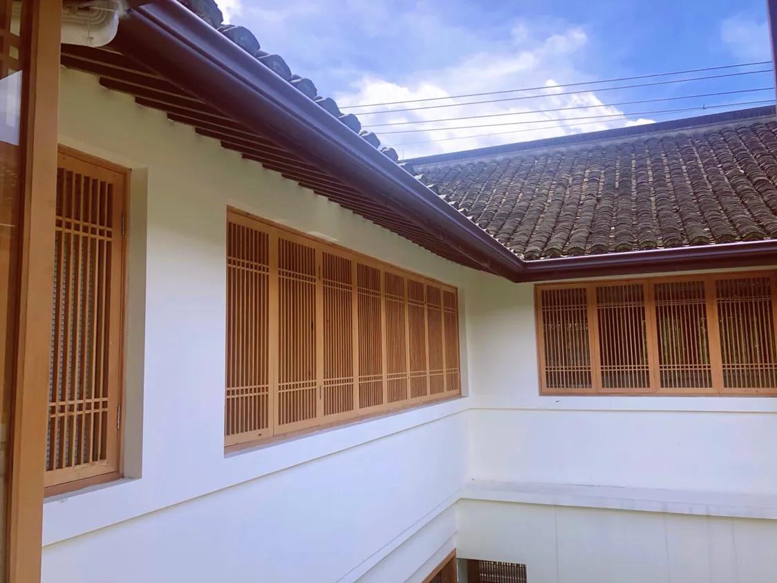 听戏享受这悠闲时光,听戏喝酒自在逍遥