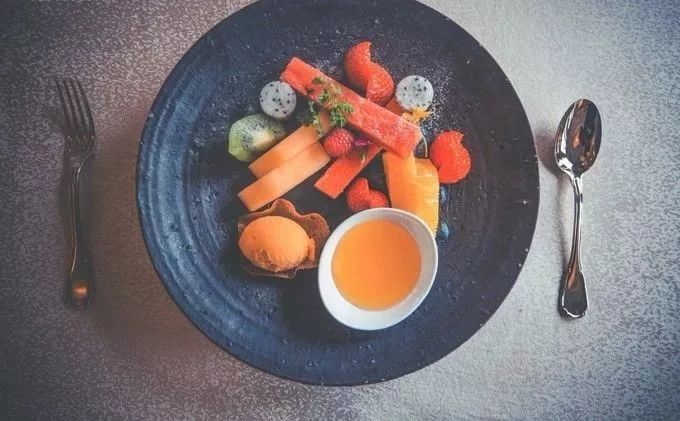 这几条美食街才是人气最旺的地方,最值得去的10条美食街