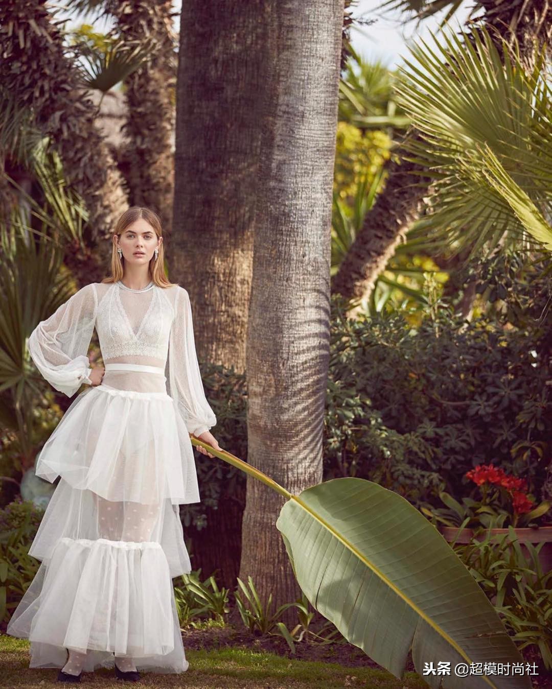 维密一言难尽的服装,维密英伦时装秀