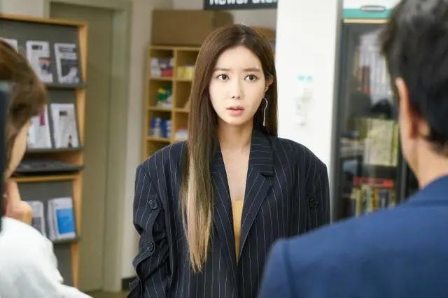 优雅的家女主穿搭西装,优雅的家合集104