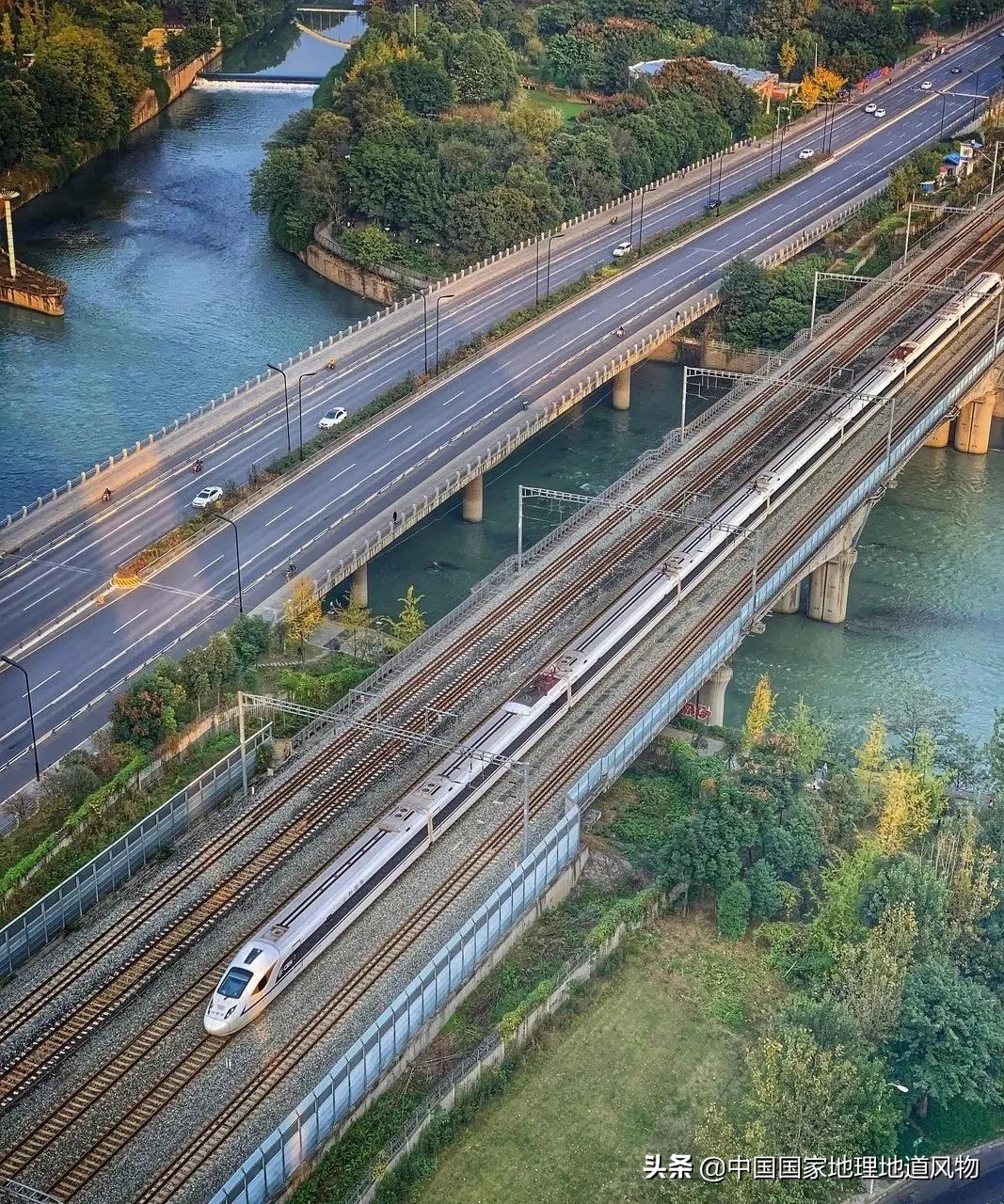 成都是一个安逸的地方吗,成都是个挺安逸的城市