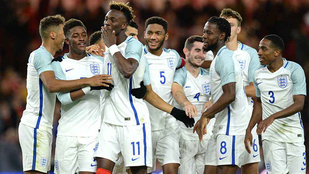 连红14场,14连红