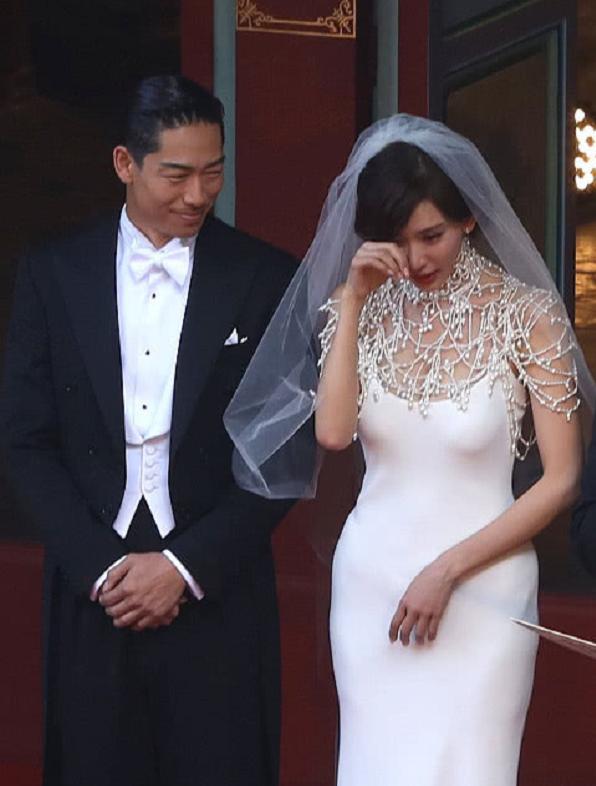 林志玲将与老公合体首秀,48岁林志玲穿结婚时礼服出席活动