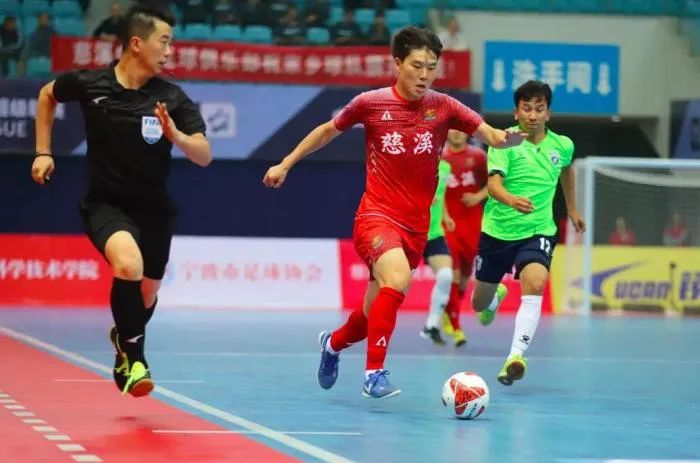 足坛意外猝死的球员,足坛十大球员猝死