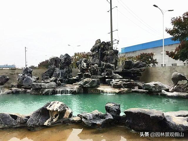 庭院小型假山鱼池造价多少钱建好,私家庭院鱼池假山设计制作方法
