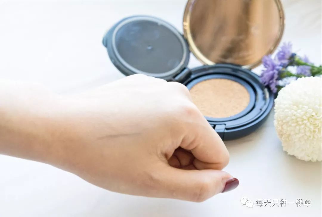 买了这么多的东西都是为了什么,买了这么多口红哪一支是你的真爱