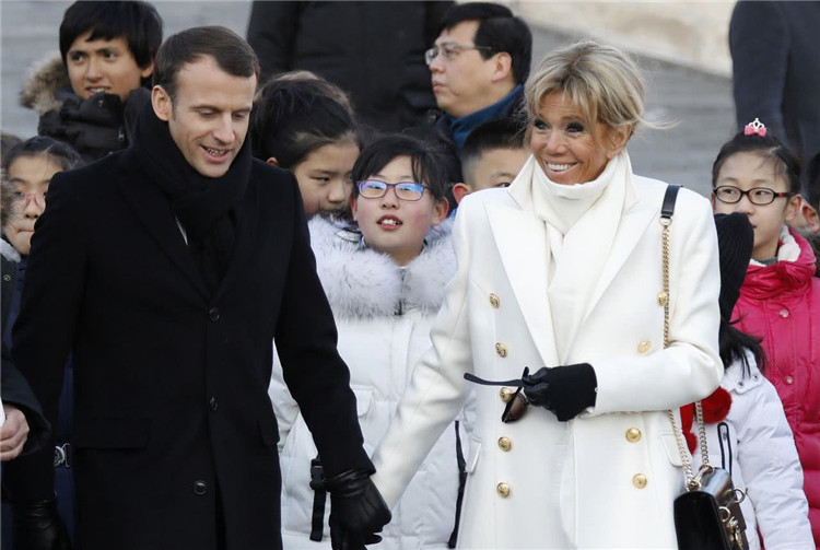 法国王妃买lv口罩,法国夫人和lv三公子