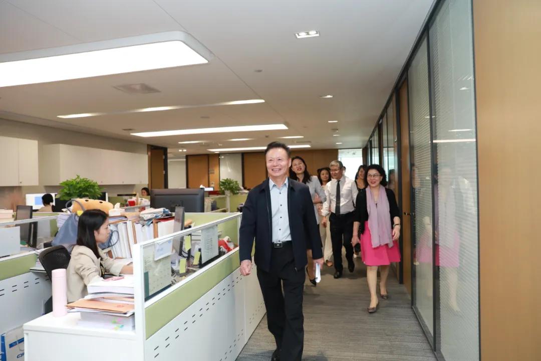 寻找深圳老字号系列三丨走进荣超物业、万商天勤、倍轻松、乐安居