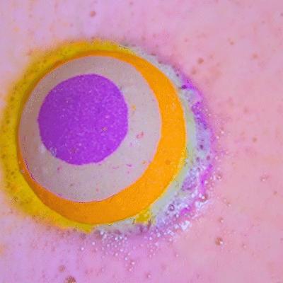 一颗少女手蕾解锁一场浴中奇思，于是身体被唤醒