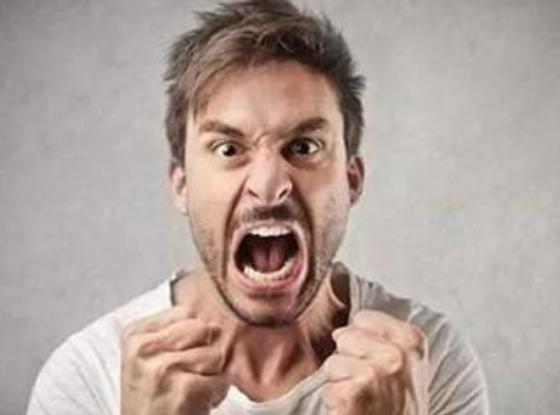 焦虑容易引起哪些症状,感觉自己特别容易焦虑怎么办