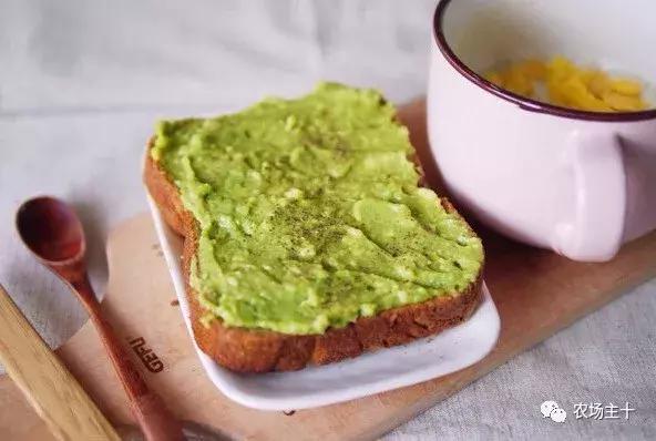 牛油果以前不爱吃的现在超级爱吃,牛油果不好吃为什么这么多人吃