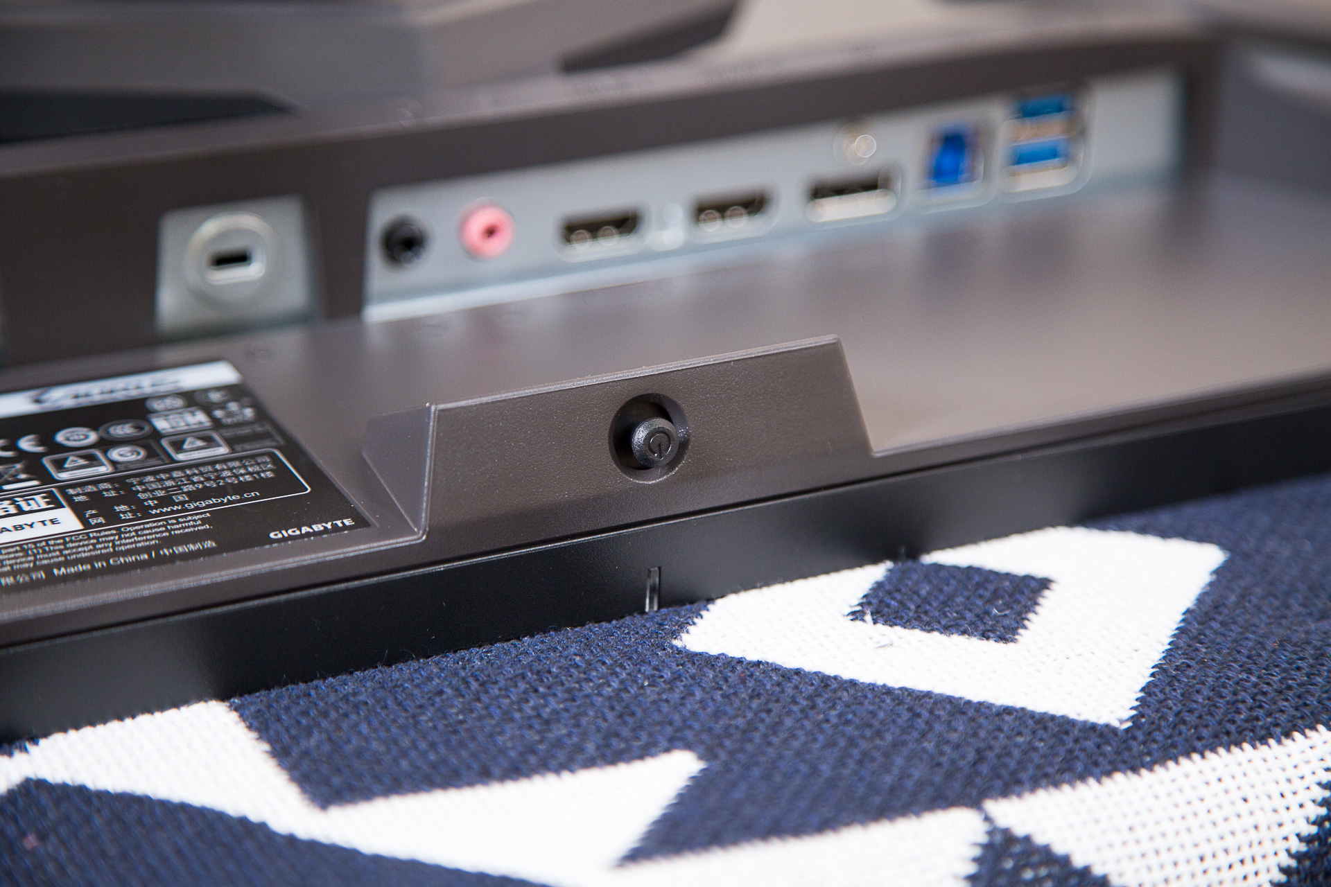 240hz原生10bit显示器,原生240hz显示器可以超频吗