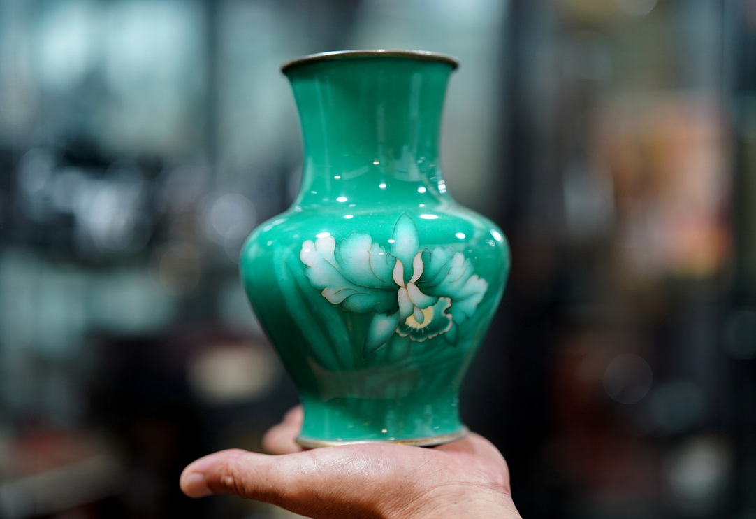 一篇10万+的文章，引出众人询问：你那卖日本瓷的朋友都有啥？