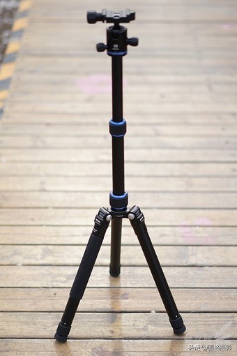 高性价比便携脚架百诺PA19AK套装试用