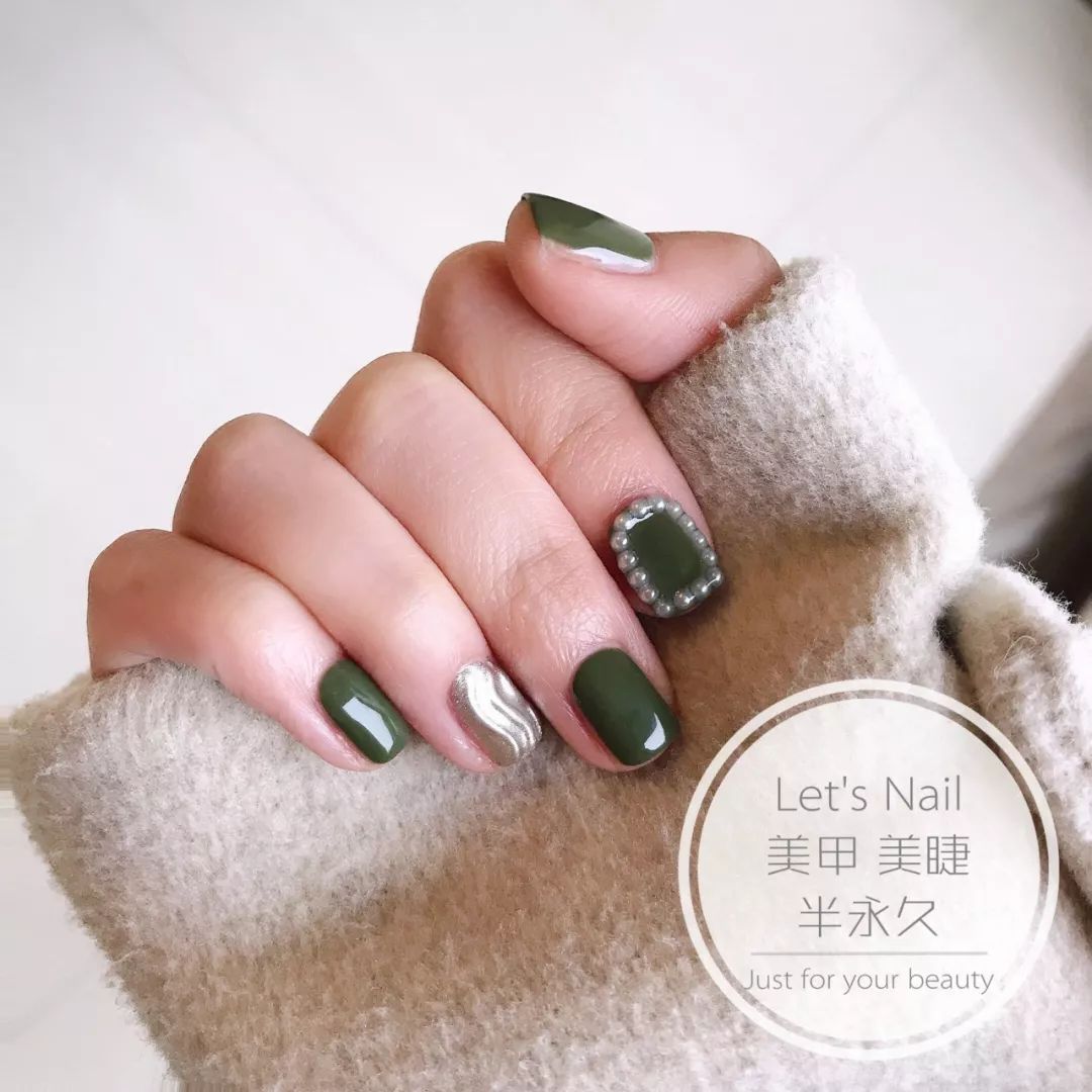 美甲什么颜色显得花哨好看,儿童美甲推荐不花哨