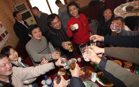 白酒过期了还能不能喝劲酒,白酒过期了还能喝吗2017