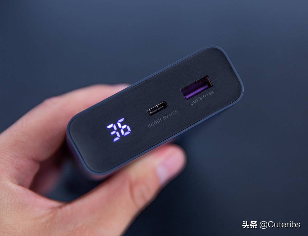 绿联超级快充充电宝拆解,绿联100w二合一氮化镓充电宝拆解