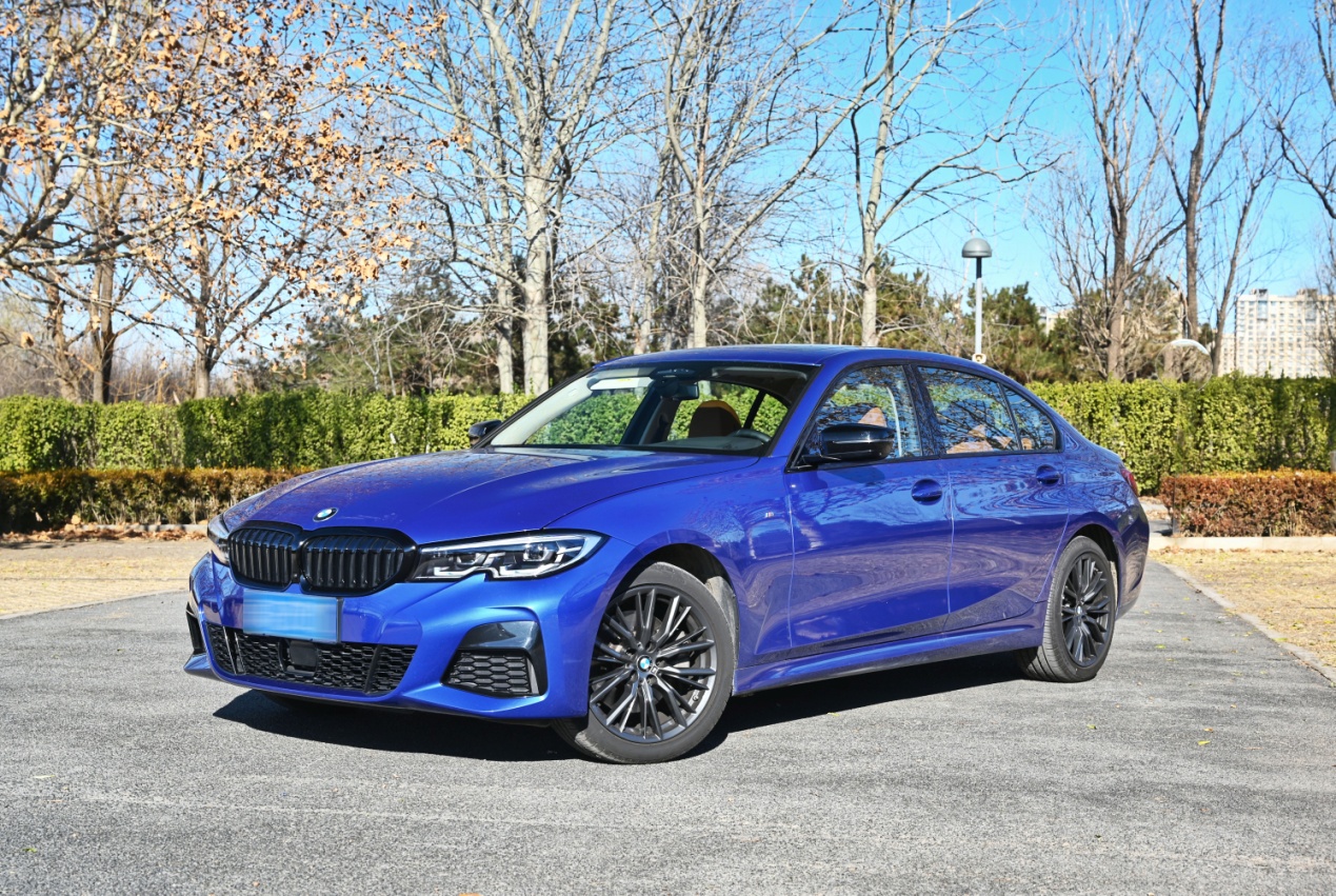 万变不离其宗试驾宝马330lixdrive,宝马330ixdrive曜夜m运动版试驾