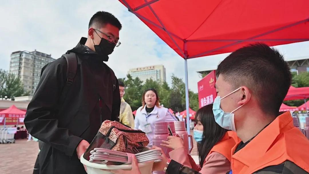 欢迎你，黑大2021级“小萌新”！