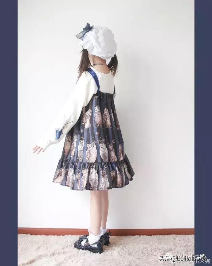 lolita撸猫,lolita撸猫猫