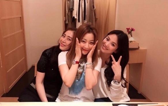 18岁韩国第一美人金喜善,韩国第一美少女金喜善简历