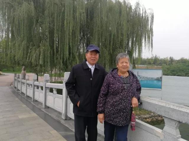 给老婆的结婚纪念日蓝宝石礼物,结婚纪念日蓝宝石蛋糕