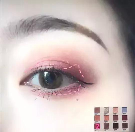 两秒钟搞定一个眼妆,手把手教气质减龄眼妆画法