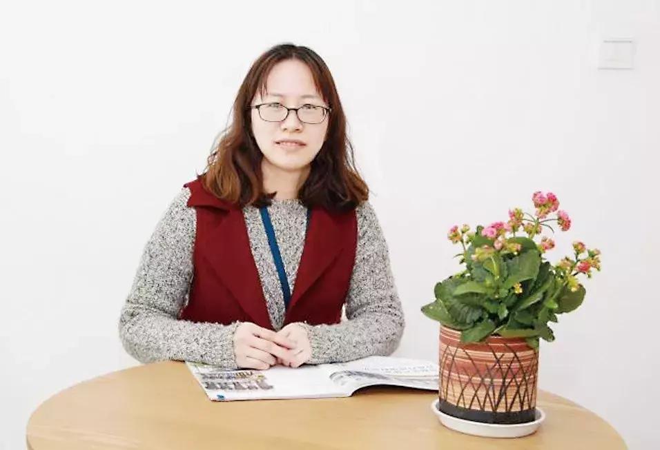 因为她们很漂亮的英语,因为他们让我的生活变得更美好