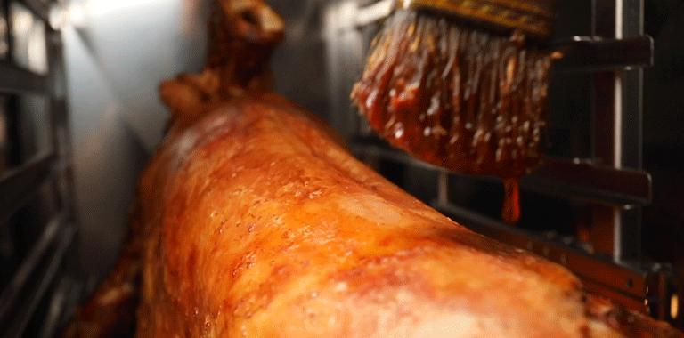 木屋烧烤烤全羊价格表,木屋全羊烧烤