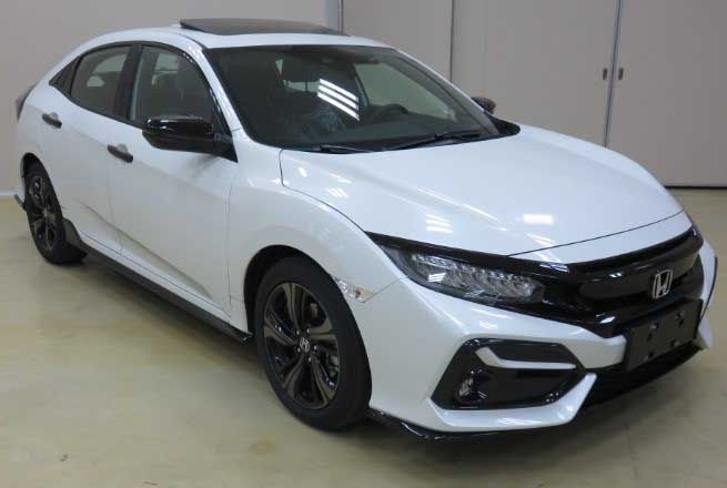 这台思域当年售价比雅阁还贵，如今车友为情怀将其收入囊中