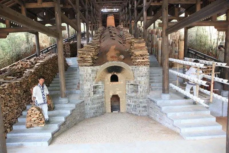 91岁老奶奶打造一座千年瓷宫,80岁老人打造千年瓷宫在哪